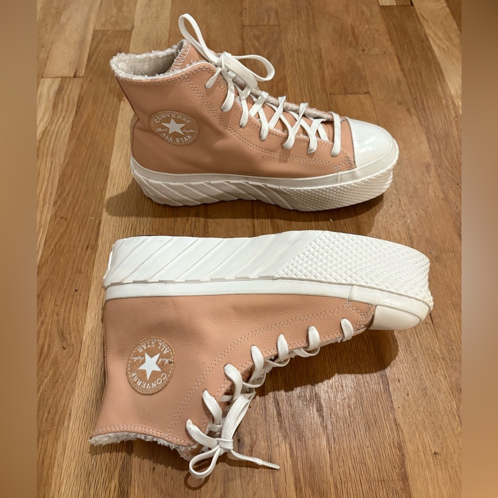 Platform Converse Women's High-Top Sneakers - Tan and White 9.5